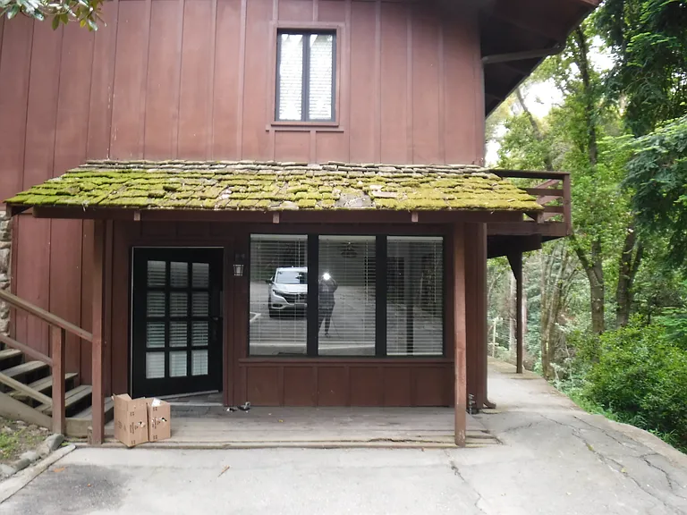 1406 Glen Canyon Rd — Photo 1