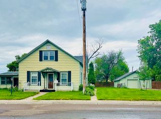 807 & 809 E 3rd St, Ogallala, NE 69153
