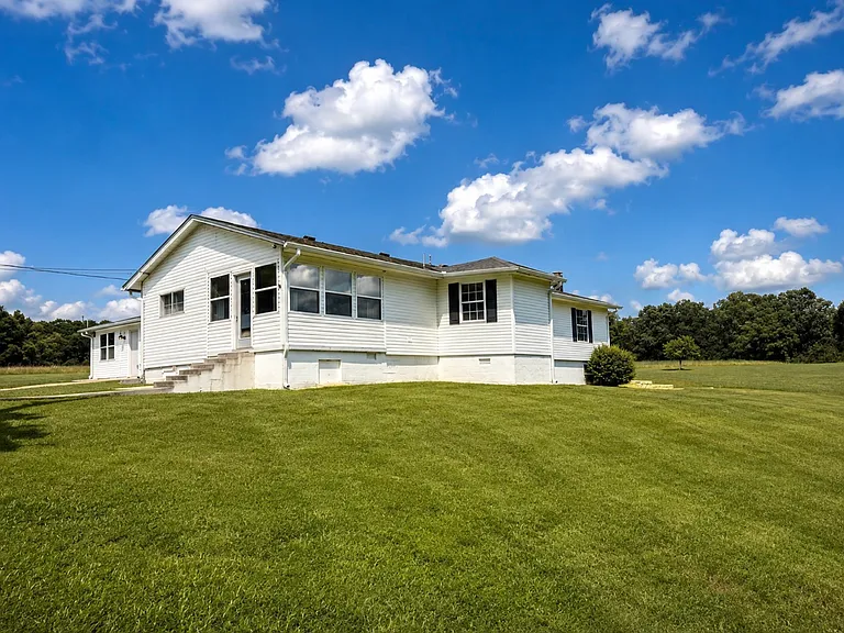 876 W Point Rd — Photo 27