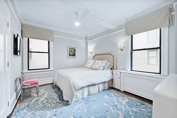 Sold by Compass | media 18