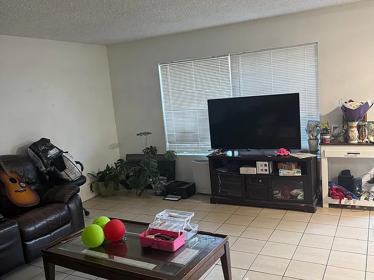 4730 Terrace Ave — Photo 9