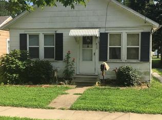 822 E College Ave, Greenville, IL