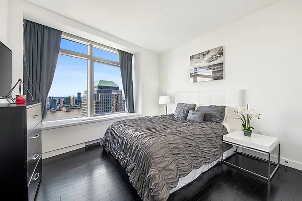 Rented by Keller Williams Realty Gold Coast | media 20