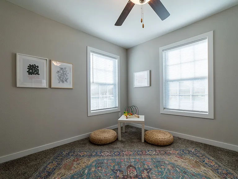 4015 Mount Royal St — Photo 16