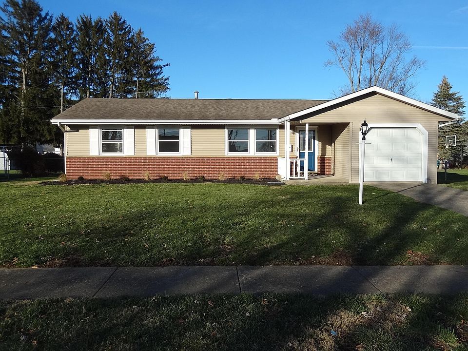 1st image of 50 Lancaster Dr