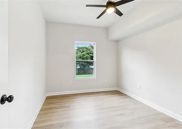 3 bed, 2.0 bath, 1029 sqft, $1,950 — Photo 3