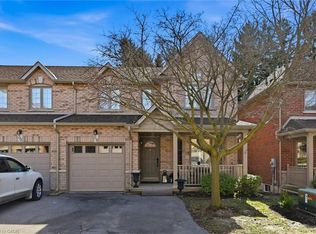 25 Hamilton St S #29, Hamilton, ON L8B 0L1