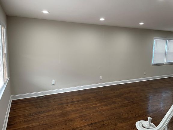 4th image of 75 Watchung Ave #75