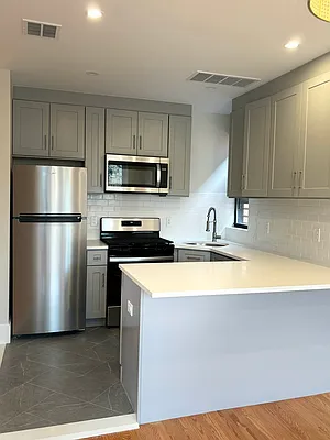 Rented by The Privelege Group | media 17