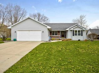 812 Pleasant Way, Seymour, WI 54165