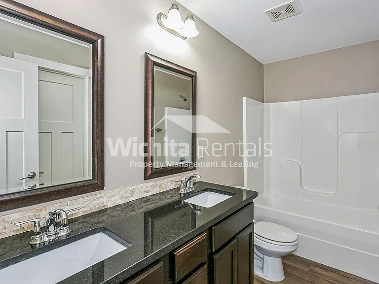 146 N Jackson Heights Ct — Photo 7
