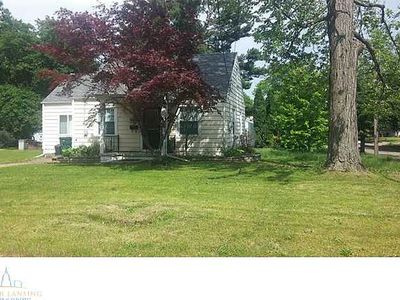 1600 Comfort St, Lansing, MI, 48915