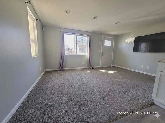 4th image of 1391 Wells St