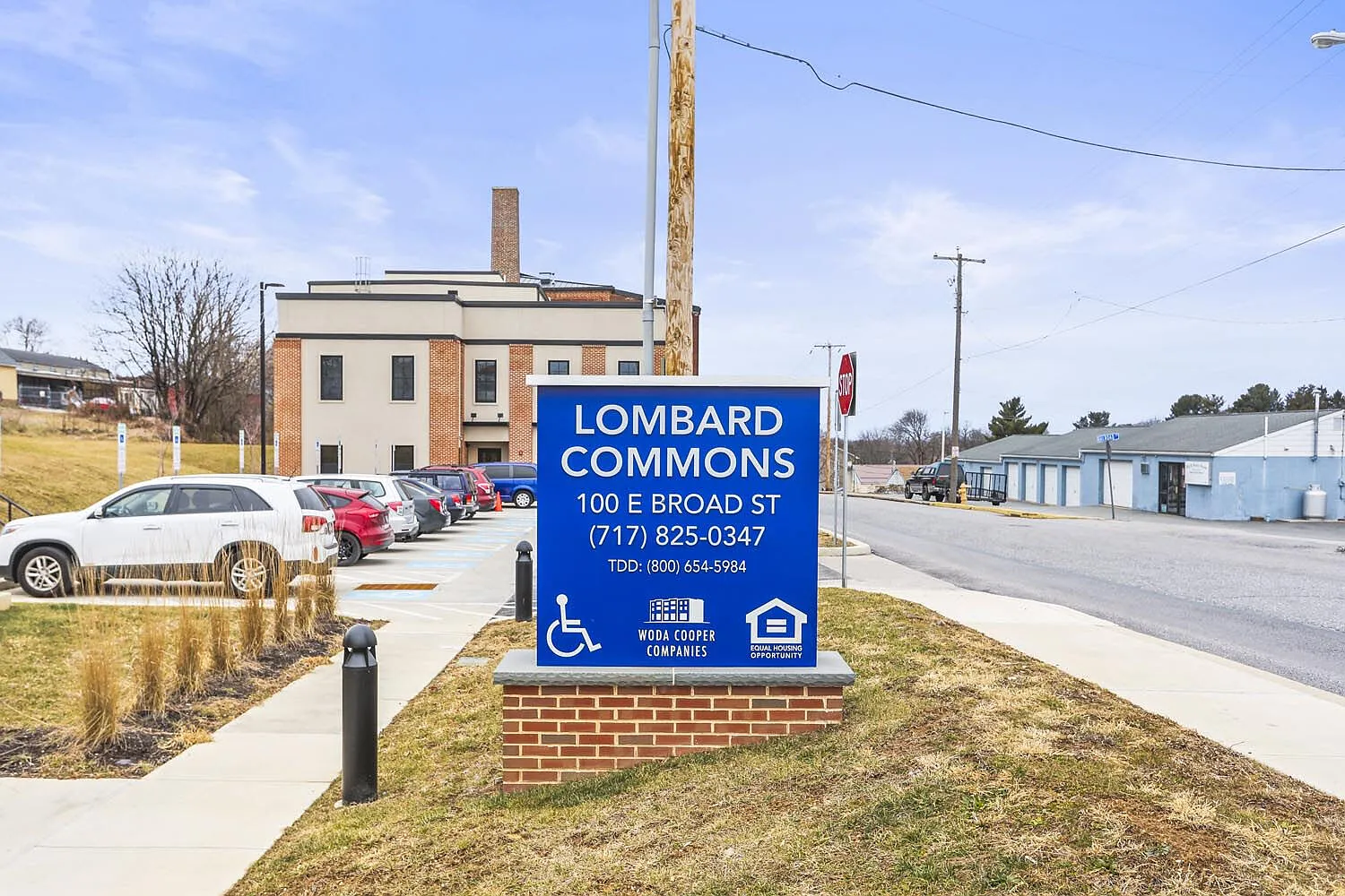 Lombard Commons — Photo 2