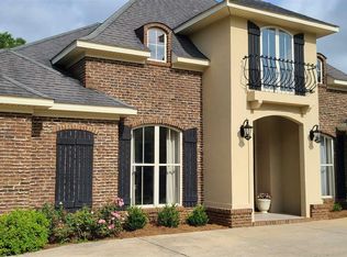10110 Deer Creek Dr E, Theodore, AL 36582