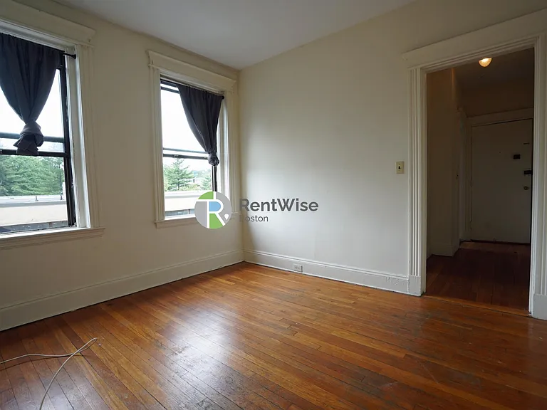1148 Commonwealth Ave #28 — Photo 2