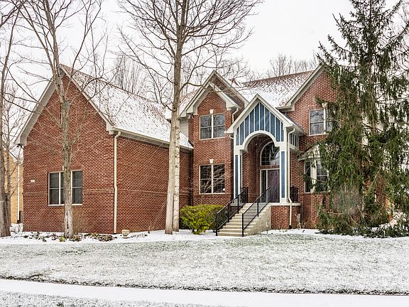 5th image of 6535 Royal Oakland Pl