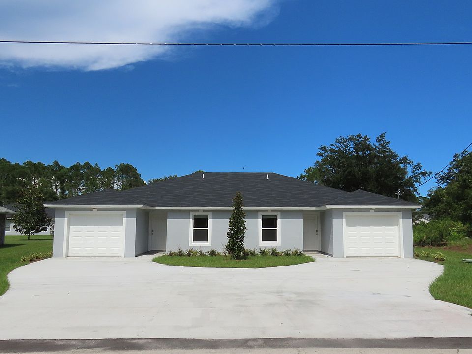 17 Riddle Dr. Palm Coast, Unit B is on the right.