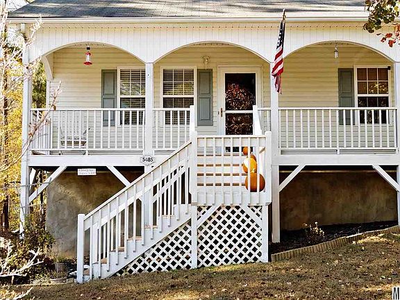 3rd image of 5485 Peaceful Ln