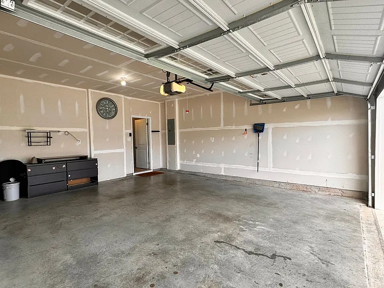 145 Holly Hill Dr — Photo 27