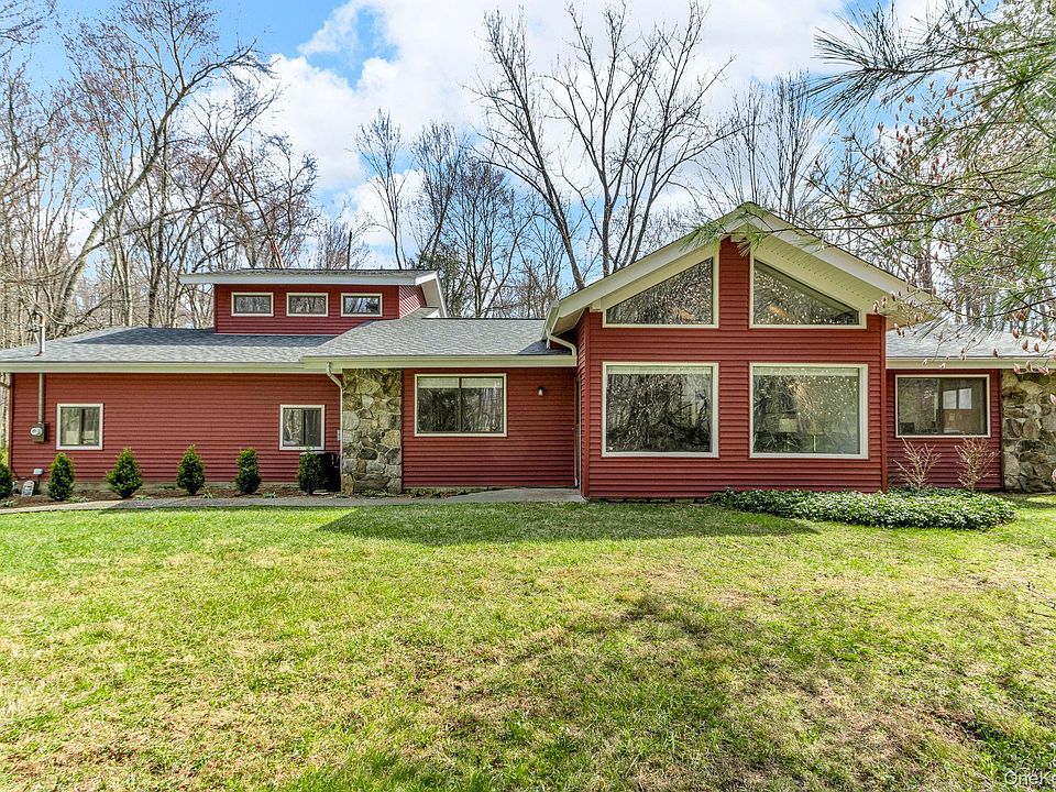 1st image of 21 Sager Lane