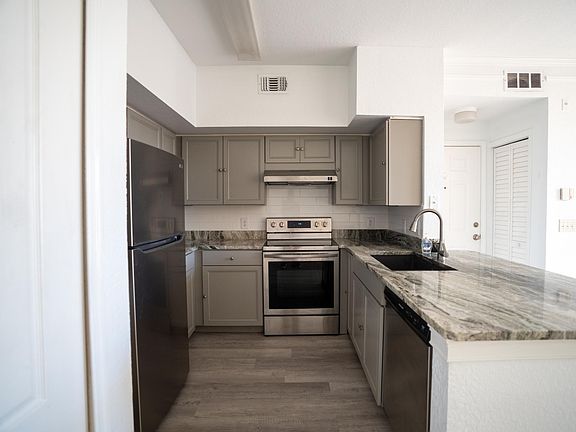 3rd image of 4142 Central Sarasota Pkwy APT 1424