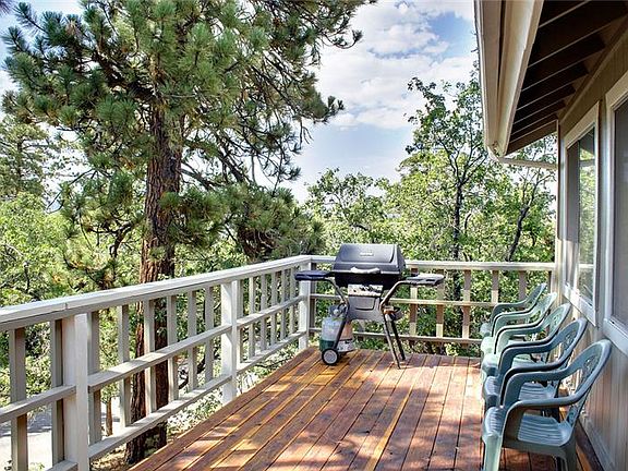 4th image of 1367 La Crescenta Dr