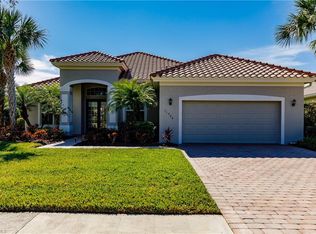 11966 Heather Woods Ct, Naples, FL 34120