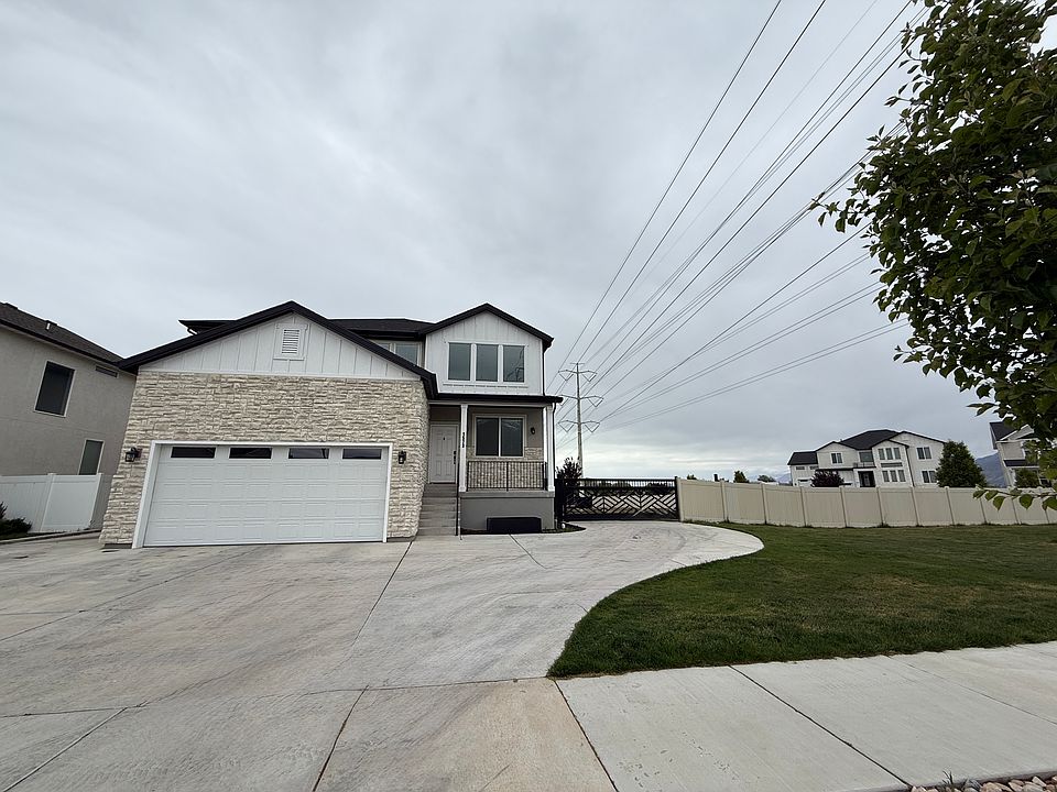 1st image of 1573 N Woodside Dr