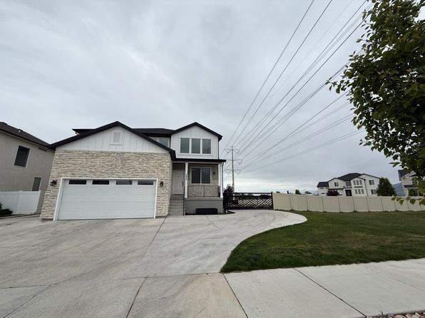 1573 N Woodside Dr