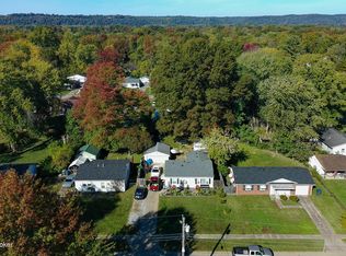 10008 Donau Ln, Louisville, KY 40272
