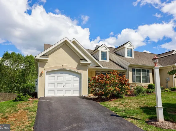 7 Pitt Ct, Lancaster, PA 17602