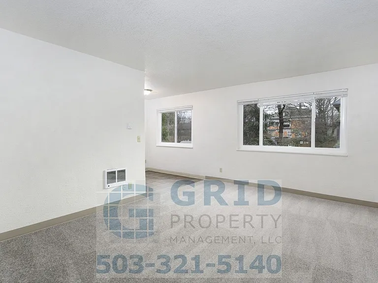 1800 SE Stark St #105 — Photo 2