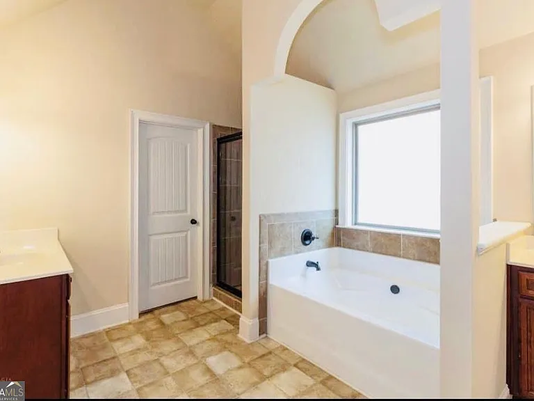 75 Village Park Dr — Photo 16