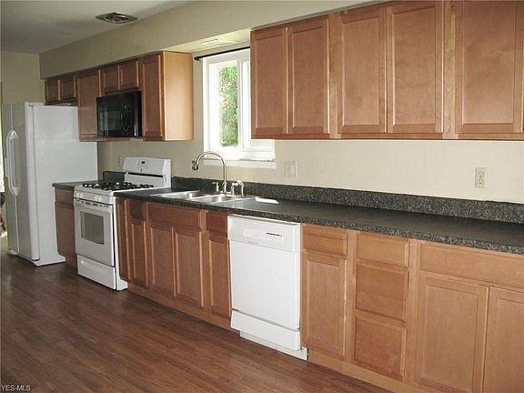 3rd image of 7036 W Jefferson Dr