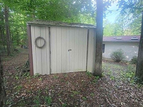 5th image of 101 Mockingbird Ln