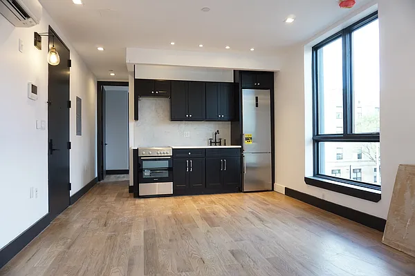 Rented by Rennit Inc. | media 19