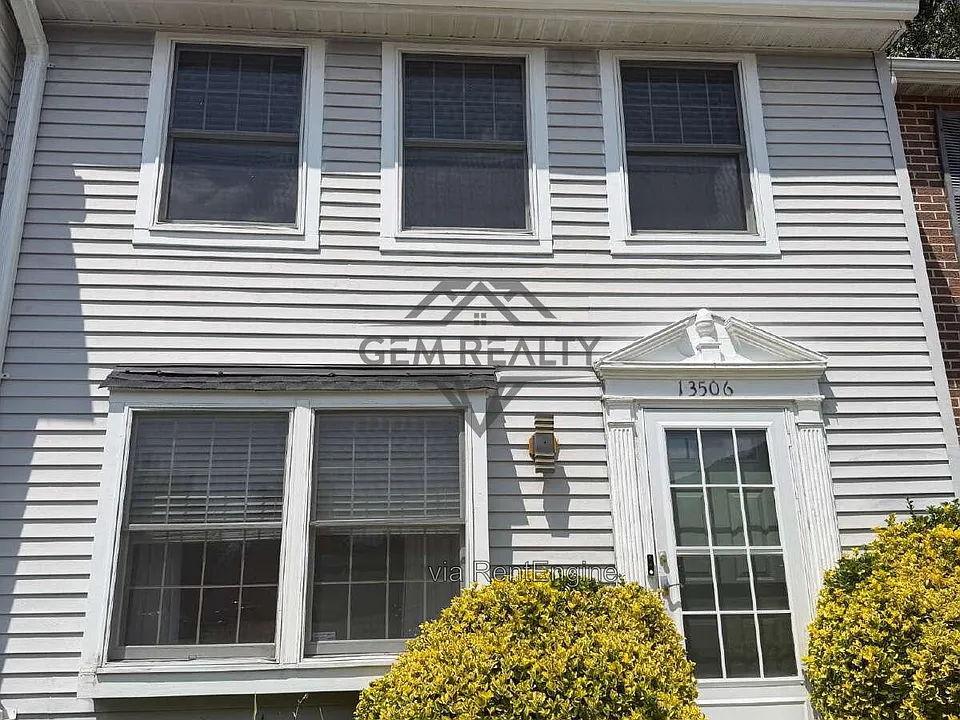 13506 Bentley Cir
