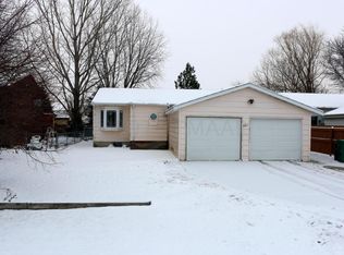 401 6th Ave, Mapleton, ND 58059