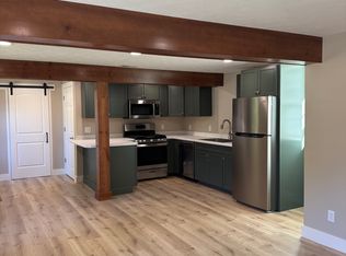 6998 N Kalorama Rd, Leesburg, IN 46538