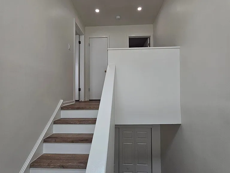11 S Adams Ave #8 — Photo 19