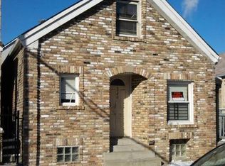 930 W 29th St APT 1, Chicago, IL 60608