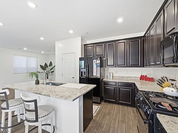 4th image of 3211 Primrose Creek Ct