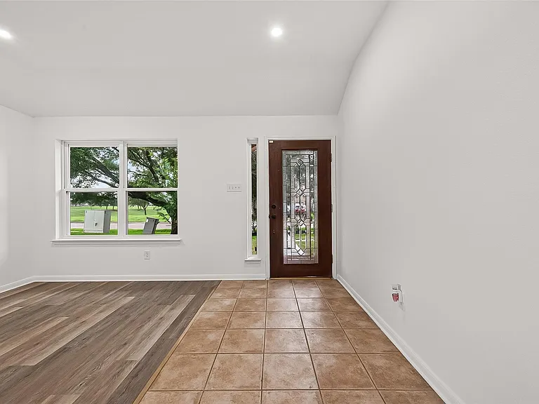 5535 Gable Meadows Dr — Photo 7