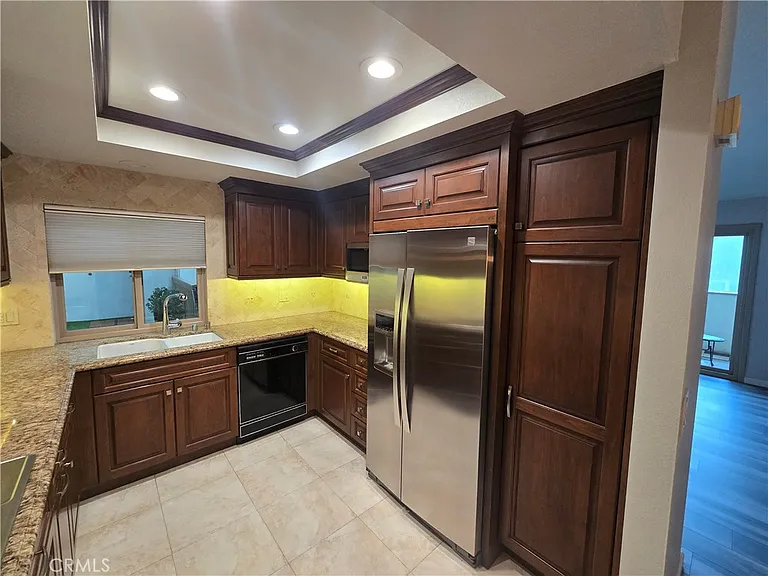 8933 Biscayne Ct #8933221G — Photo 5