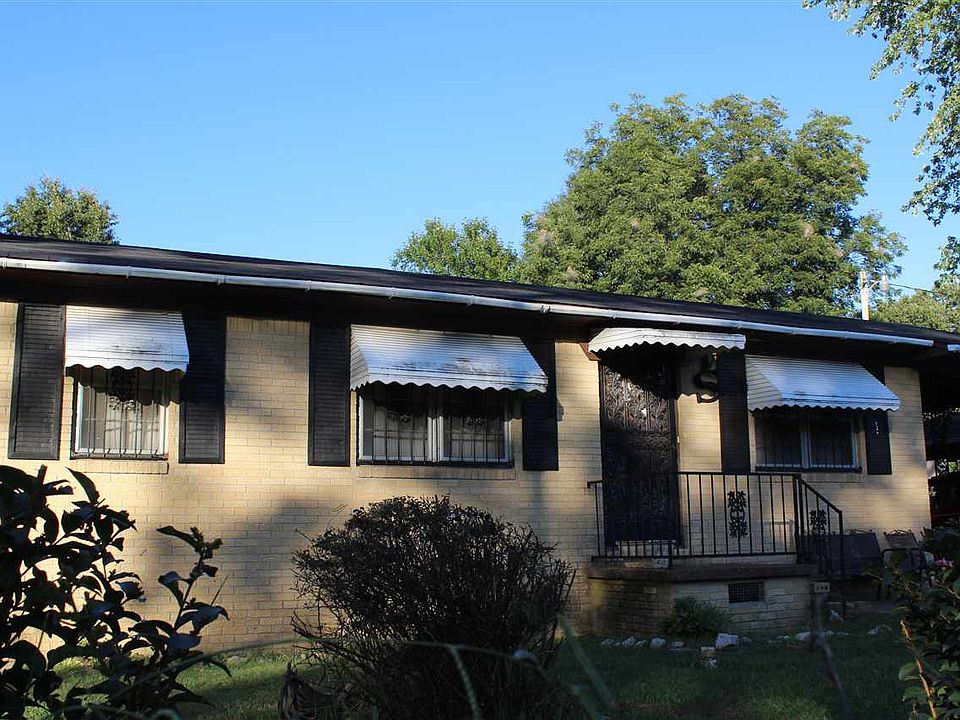 1st image of 132 W Lincoln St