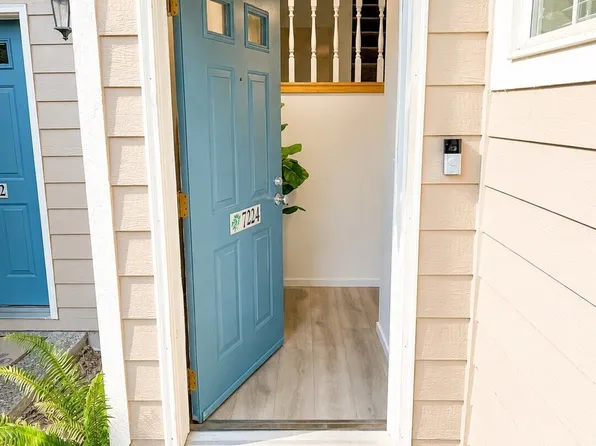7224 NE 171st Lane, Kenmore, WA 98028