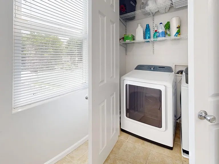 520 Jefferson St NW — Photo 16