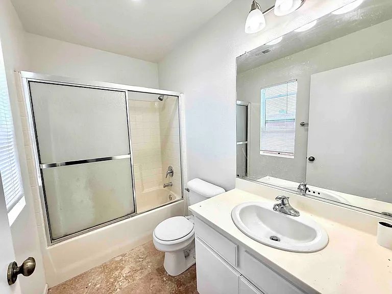 26009 Frampton Ave — Photo 16