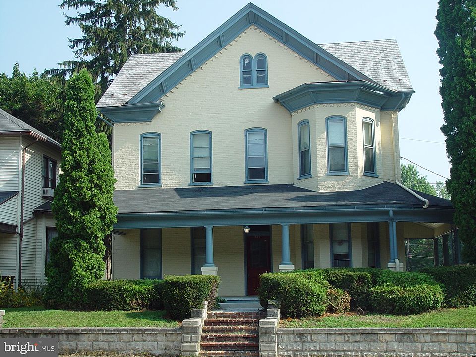 329 E Main St Mount Joy PA Zillow
